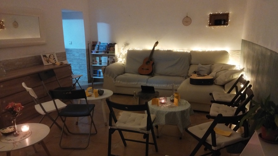 El salón, listo para el concierto